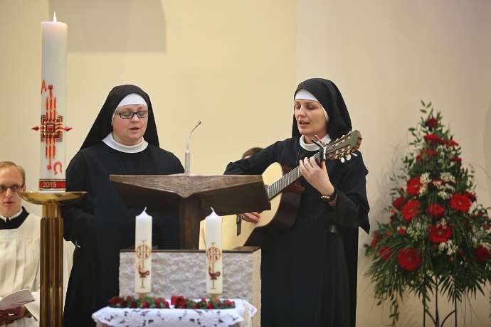 Ewige Profess von Sr.Faustine u. Sr.Nathanaela OSB 