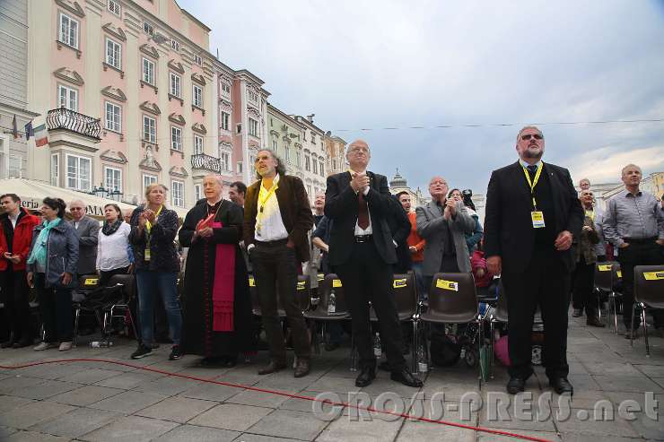 2015.05.25_16.12.14.JPG - Diözesanbischof Ludwig Schwarz