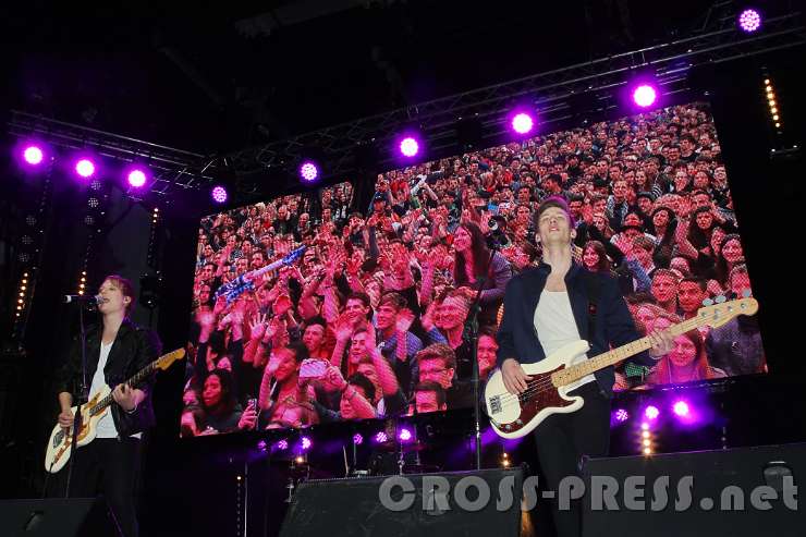 2015.05.25_19.05.56.JPG - Band "Solar Jet"