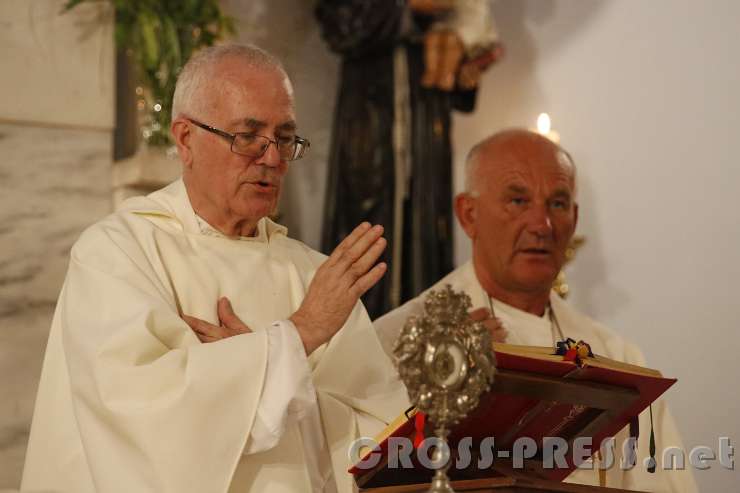 2015.08.16_19.35.05.jpg - Blagoslov