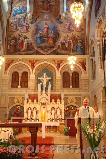2015.11.21_11.59.08.jpg - Kloster und Kirche wurden ab 1898 nach Plänen von Richard Jordan erbaut. Sie ist der Hl. Familie geweiht.