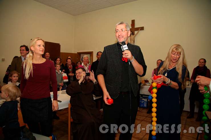 2015.11.21_14.32.43.jpg - Die Bälle werden ...