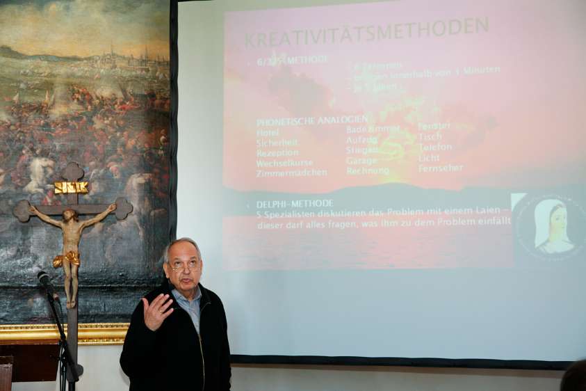 Radio Maria Einkehrtag im Stift Heiligenkreuz Referent Dr. Trcka ist systemischer Psychotherapeut.