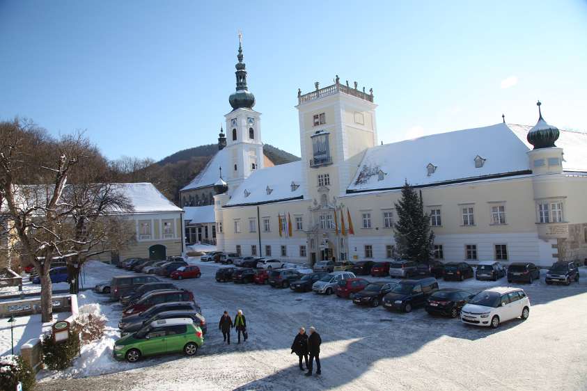 2016.01.22_13.02.05 Stift Heiligenkreuz im Winter