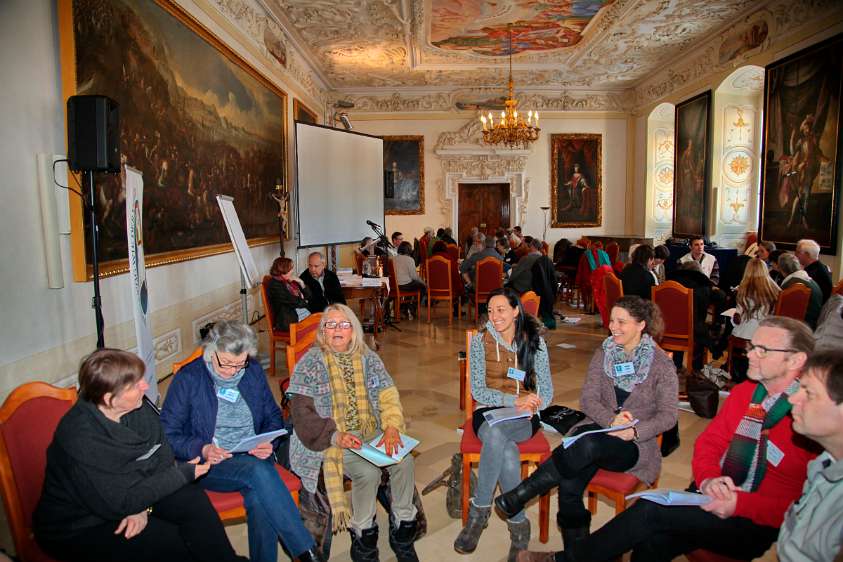 Radio Maria Einkehrtag im Stift Heiligenkreuz Praktische Übungen der Mitarbeiter: Workshop "Der Weg zur Vision"