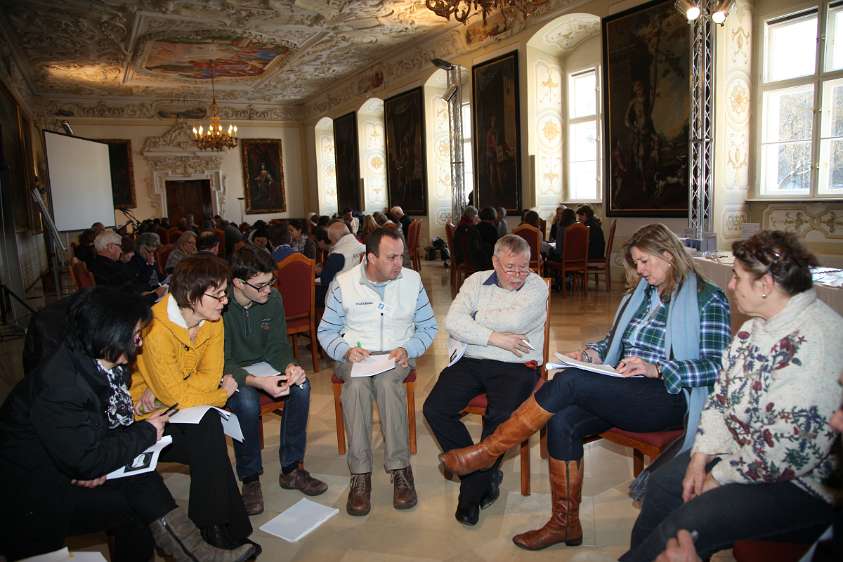 Radio Maria Einkehrtag im Stift Heiligenkreuz Praktische Übungen der Mitarbeiter: Workshop "Der Weg zur Vision"