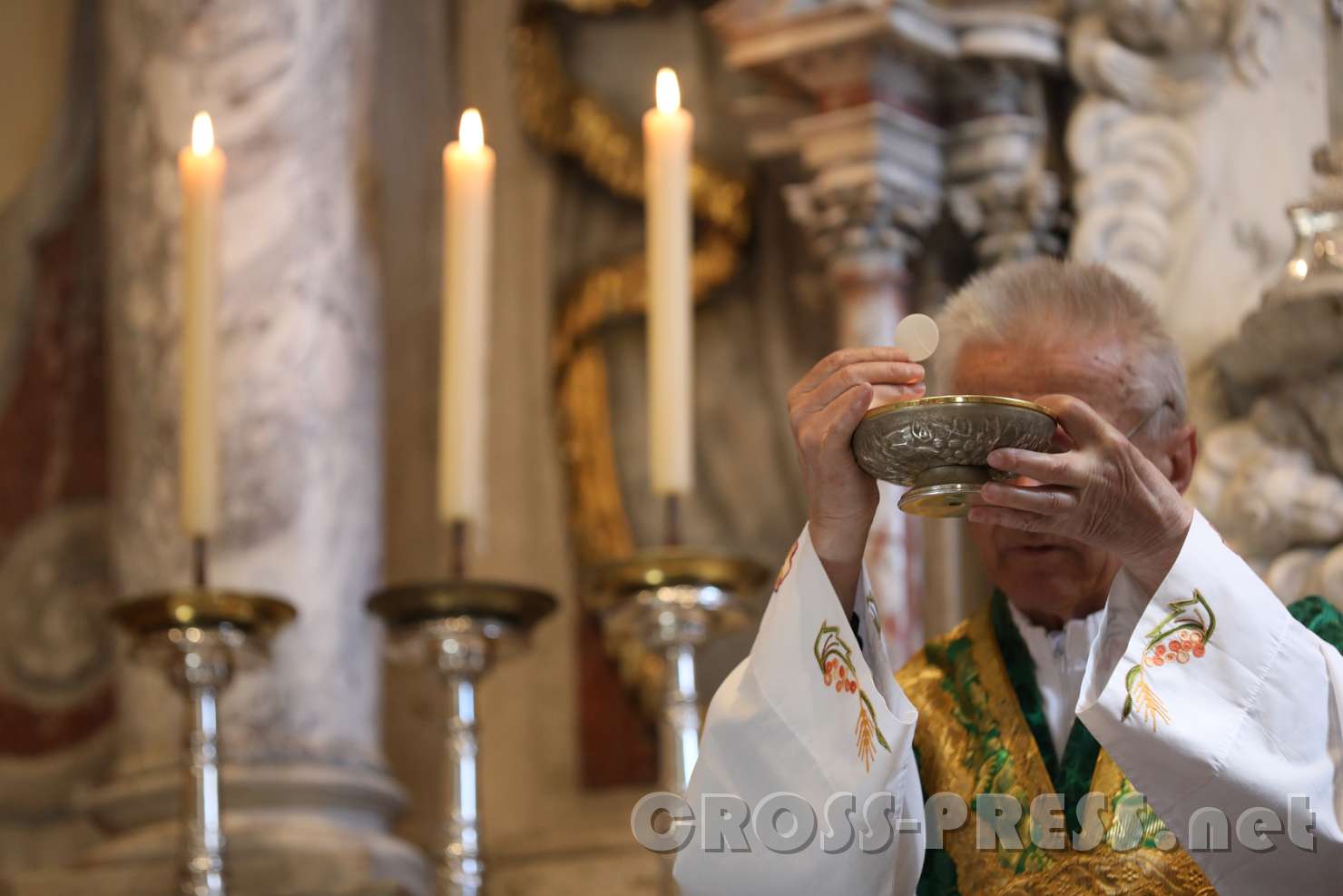 2017.06.18_09.36.44.jpg - Agnus Dei