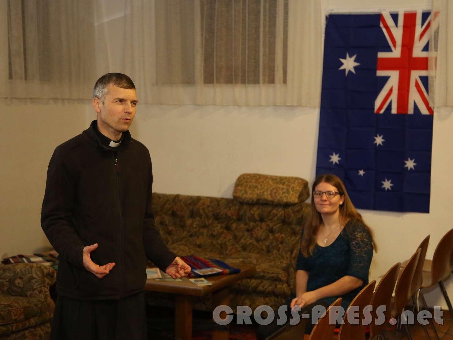 2017.11.08_20.03.16.JPG - Pfarrer P. Franz Krenzel SJM, begrüßt die Gäste.