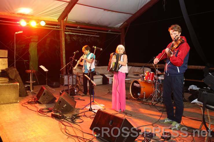 2014.09.05_20.52.34.jpg - "Das Großmütterchen Hatz"