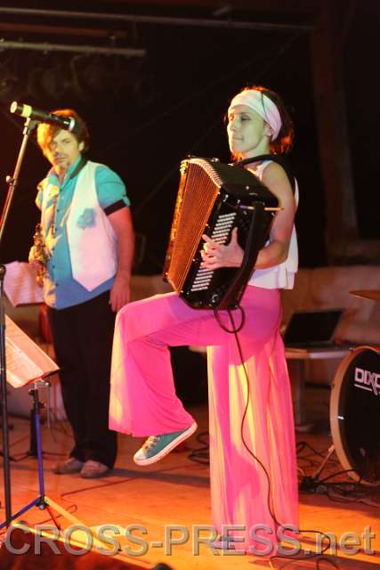 2014.09.05_21.20.41.jpg - "Das Großmütterchen Hatz"