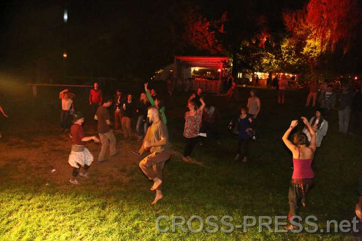 2014.09.05_21.34.56.jpg - "Das Großmütterchen Hatz"