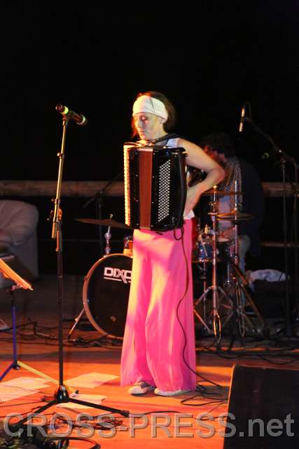 2014.09.05_22.07.18.jpg - "Das Großmütterchen Hatz"