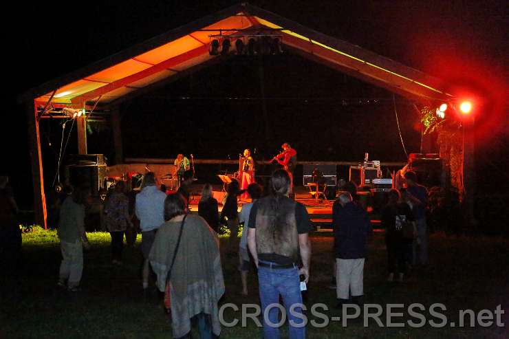 2014.09.05_22.07.37.jpg - "Das Großmütterchen Hatz"