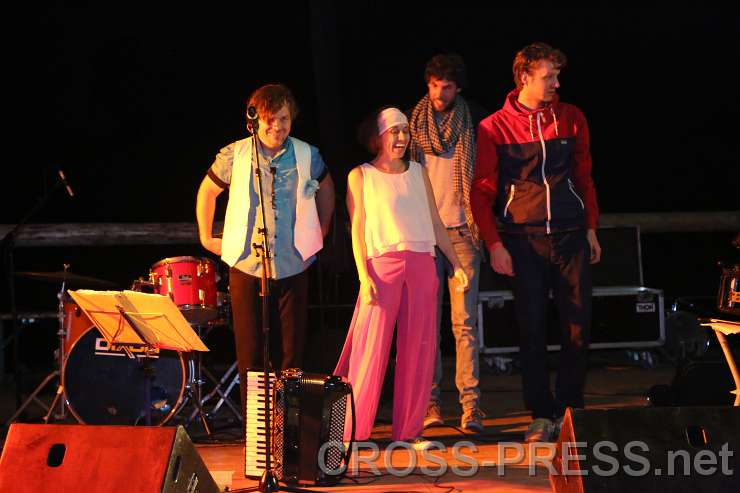 2014.09.05_22.09.45.jpg - "Das Großmütterchen Hatz"