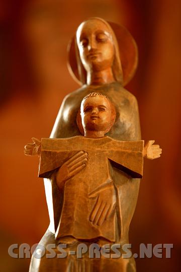 2008.06.08_10.57.59.JPG - Maria mit dem Kind.