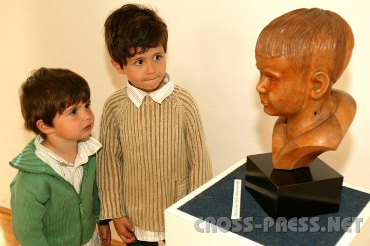 2008.06.08_11.08.29.JPG - Clemens und Simon meinten:  "Der schaut aus wie wir".