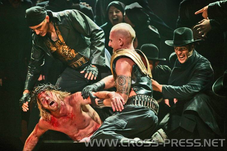 05.07.20_105 Jesus wird gemartet.