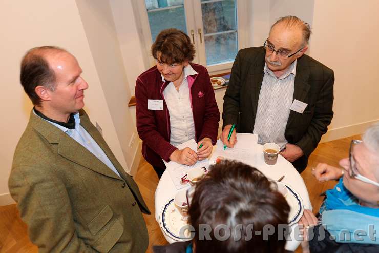 2017.01.21_16.14.13.JPG - "Perlensuche" in Vierergruppen.