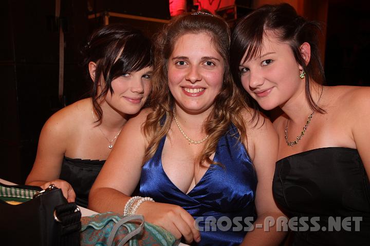 2009.09.26_21.43.52.jpg - Sch�lerinnen der HAK Amstetten.