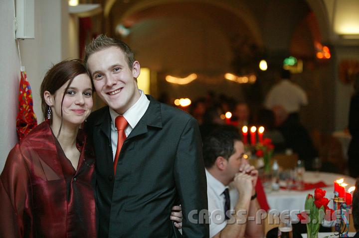 2009.01.10_22.38.52.JPG - Jung, verliebt und am Ball ...