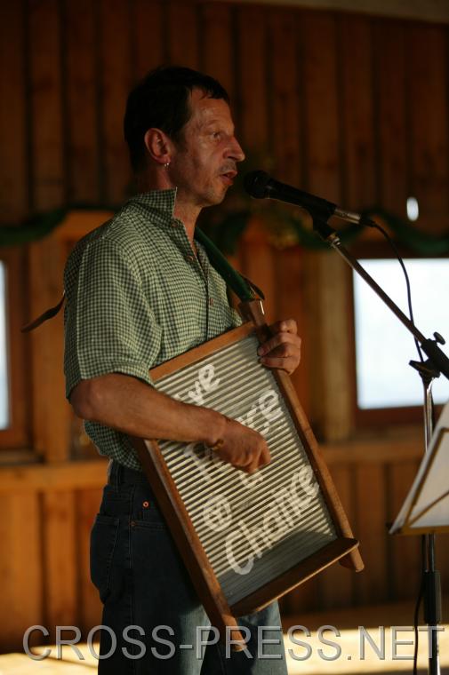 06.09.24_073 Soll das nicht hier hei�en, statt 'Give Peace a Chance',  'Give _Bio_ a Chance' ? ;)