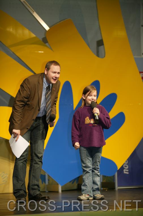 06.11.05_144 Karaoke Show von Playstation. Moderiert von Thomas Schwarzmann.