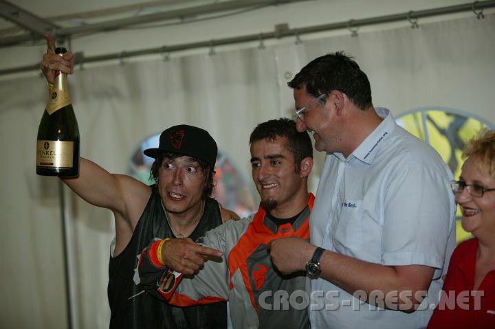 2007-05-27_20.36.29.JPG - Yader Zoli, It