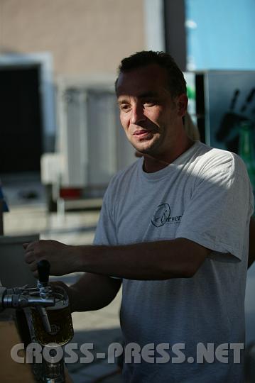 2008.06.21_18.19.31.JPG - "Uhrwerktankstelle"  ;)