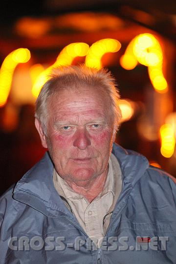 2009.06.20_21.54.38.jpg - Auch ein Nordseekapit�n wurde beim Kirtag in St.Peter gesichtet. ;)