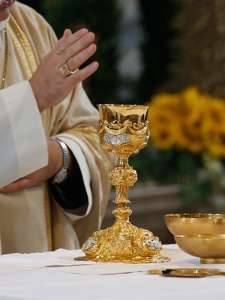 Hl.Messe und KirchPlatz-Segnung am Sonntagberg Wandlung